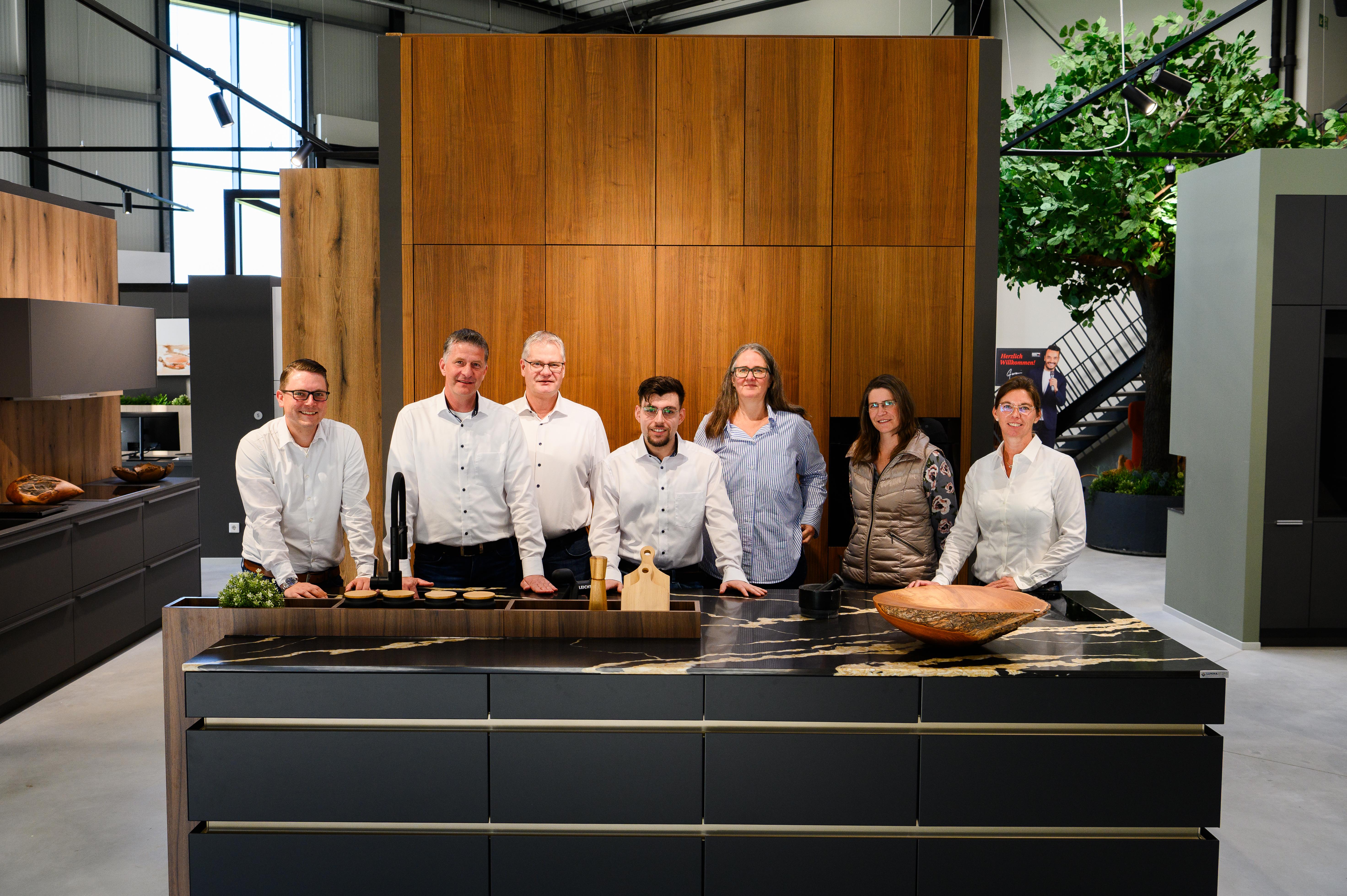 Hoster Küchen + Einrichtungen GmbH - global.image 2